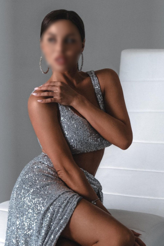 Проститутка Питера Ирина Брюнетка c 3 размером груди у метро Садовая Санкт-Петербург Фото-2